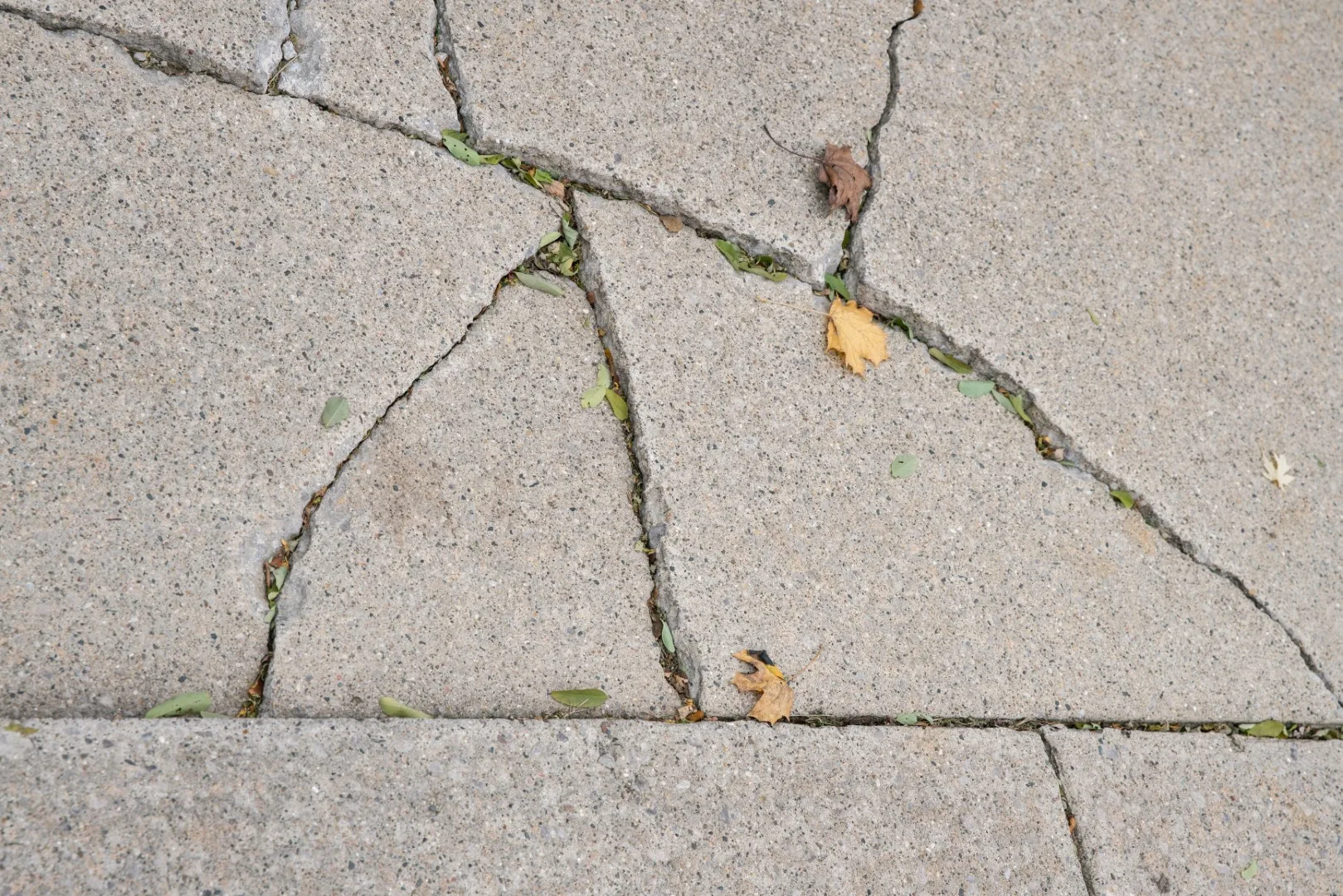 concrete crack repair